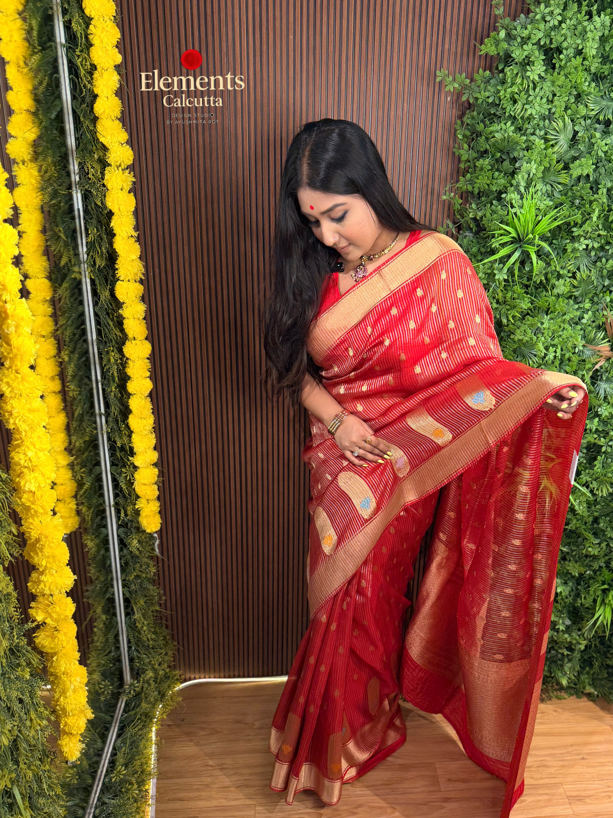 Benarasi Vermillion Red Tissue Silk Saree