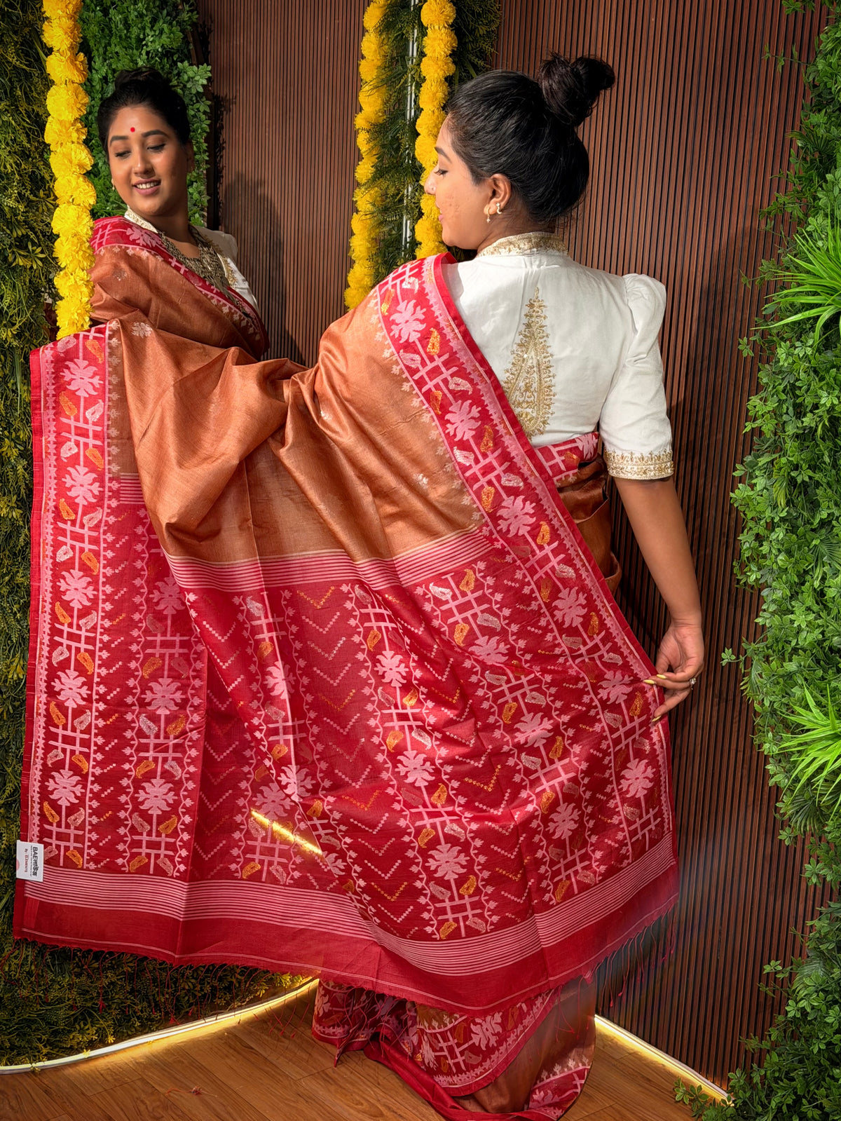 Pure Gachi By Gachi Tussar Jamdani Contrast paar Saree