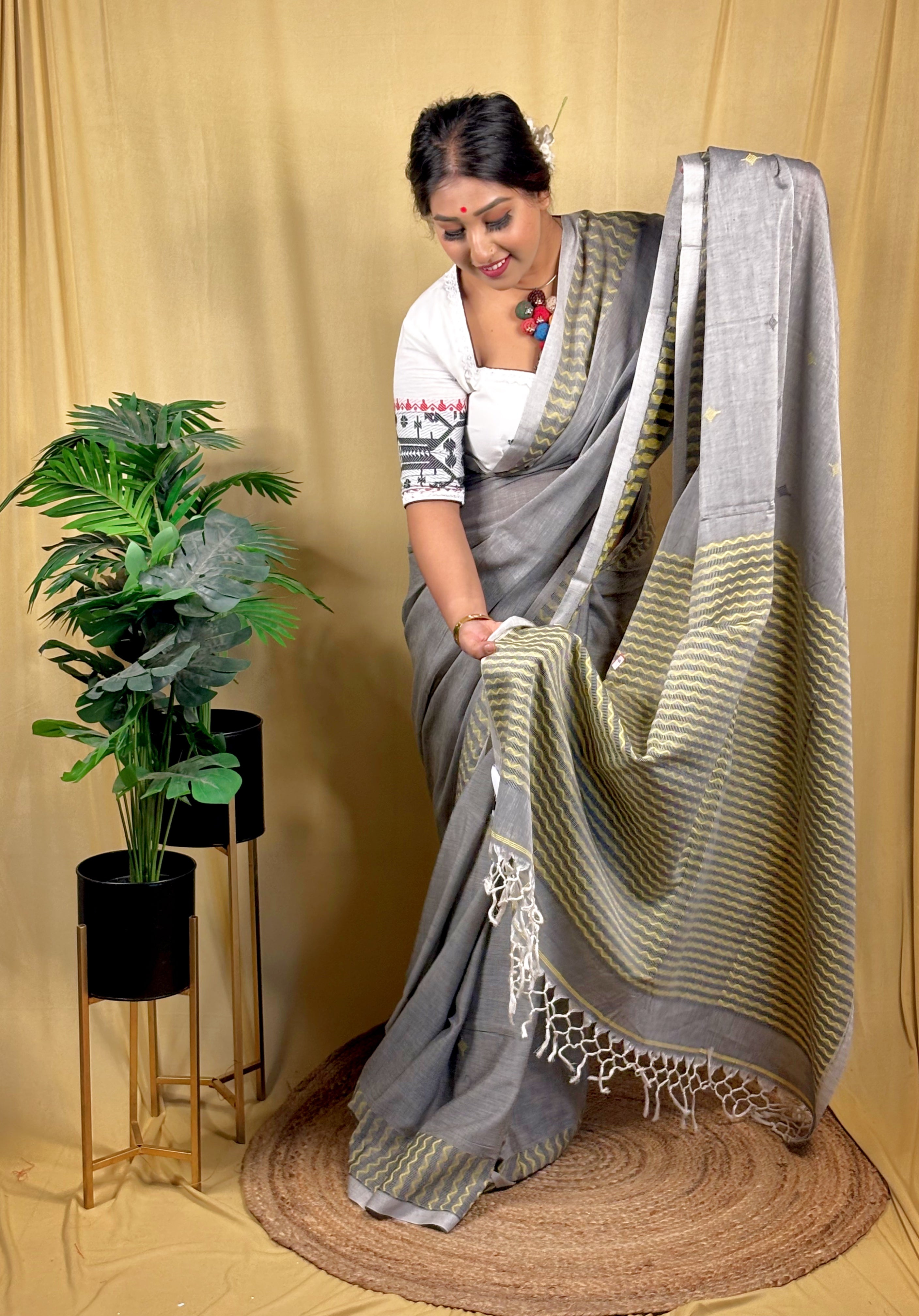 Graphite Grey Cotton Handloom Work-wear Saree