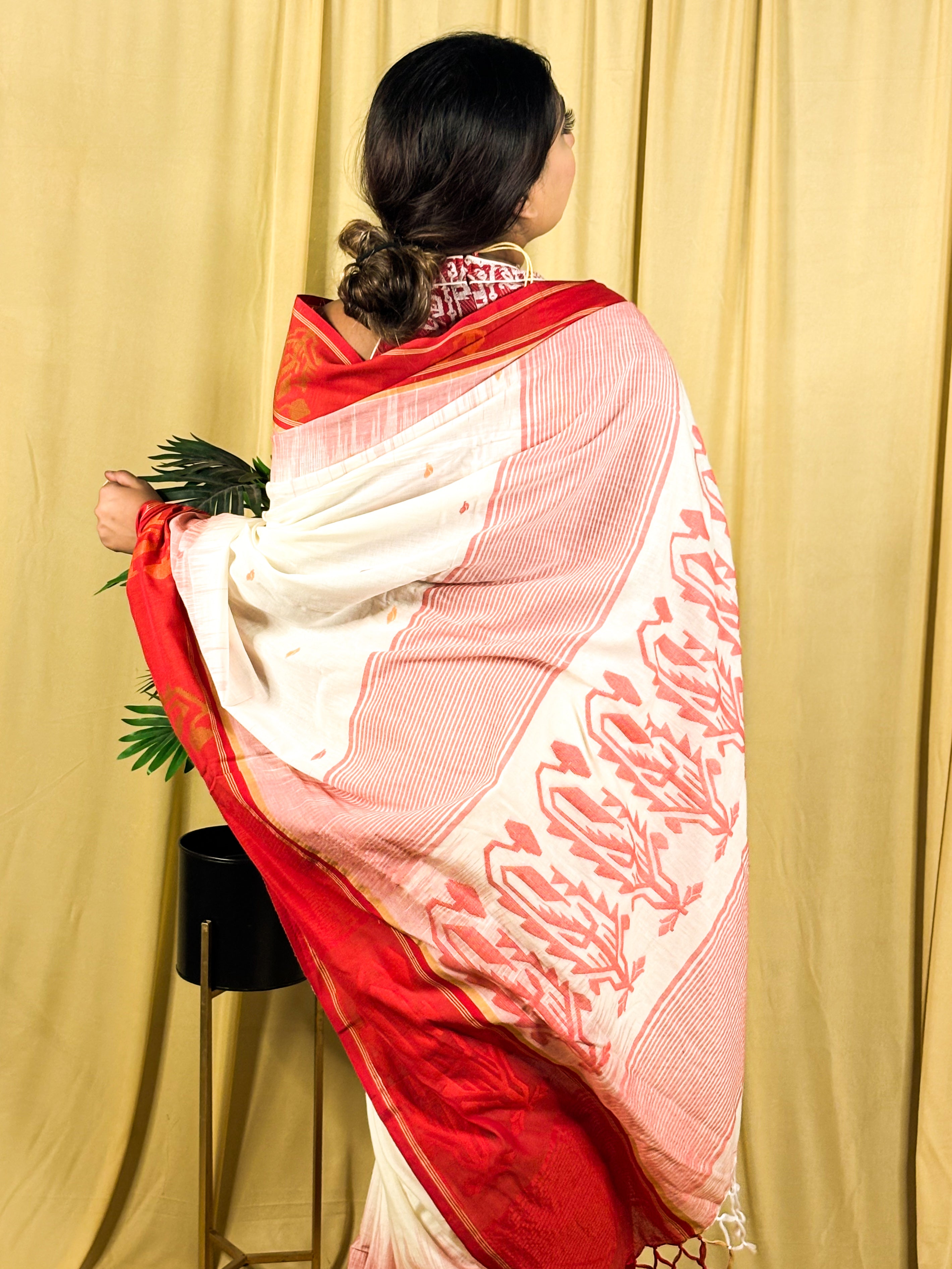 Maha paar Rani Maa - Cotton Jamdani Saree