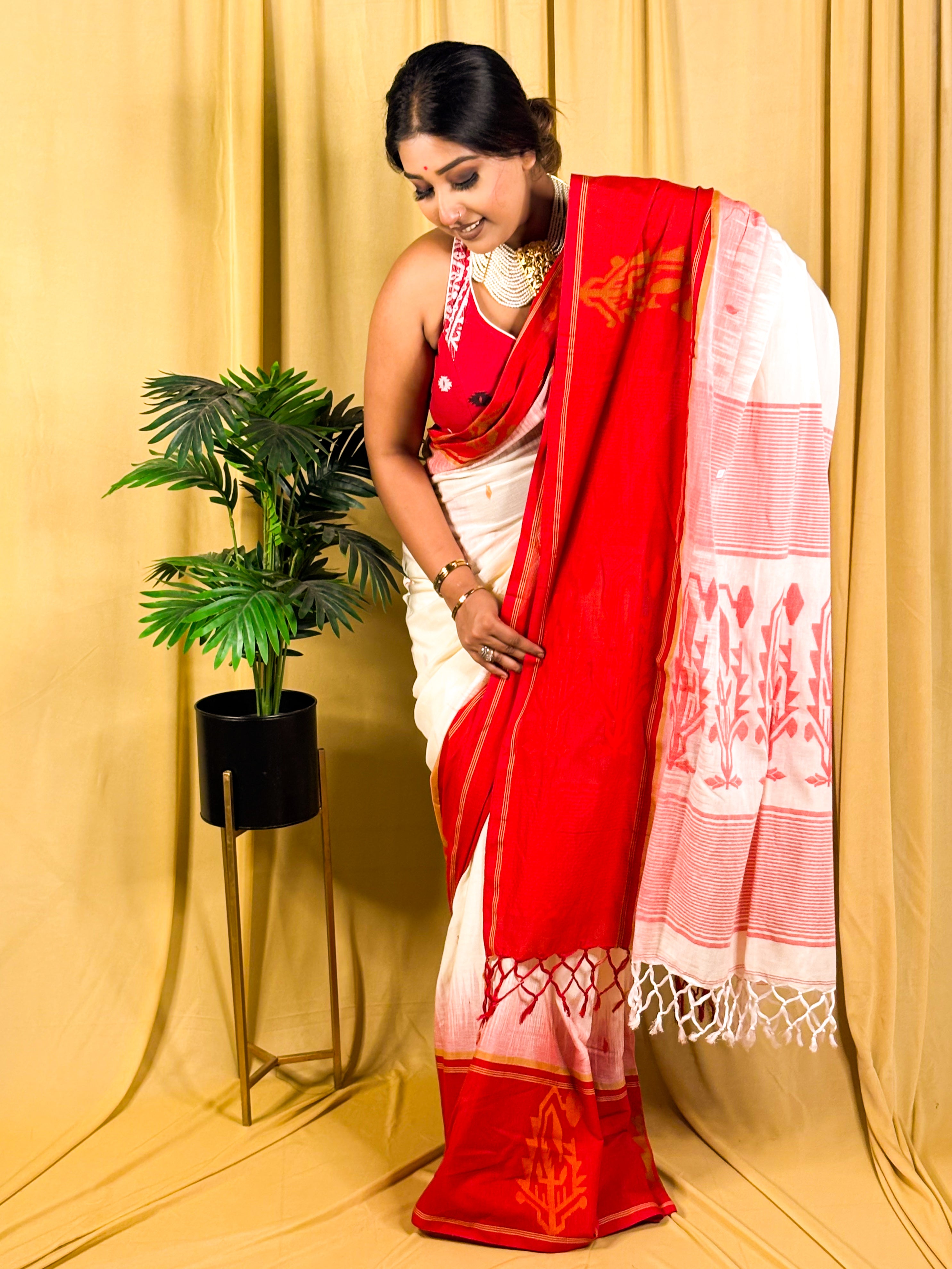 Maha paar Rani Maa - Cotton Jamdani Saree