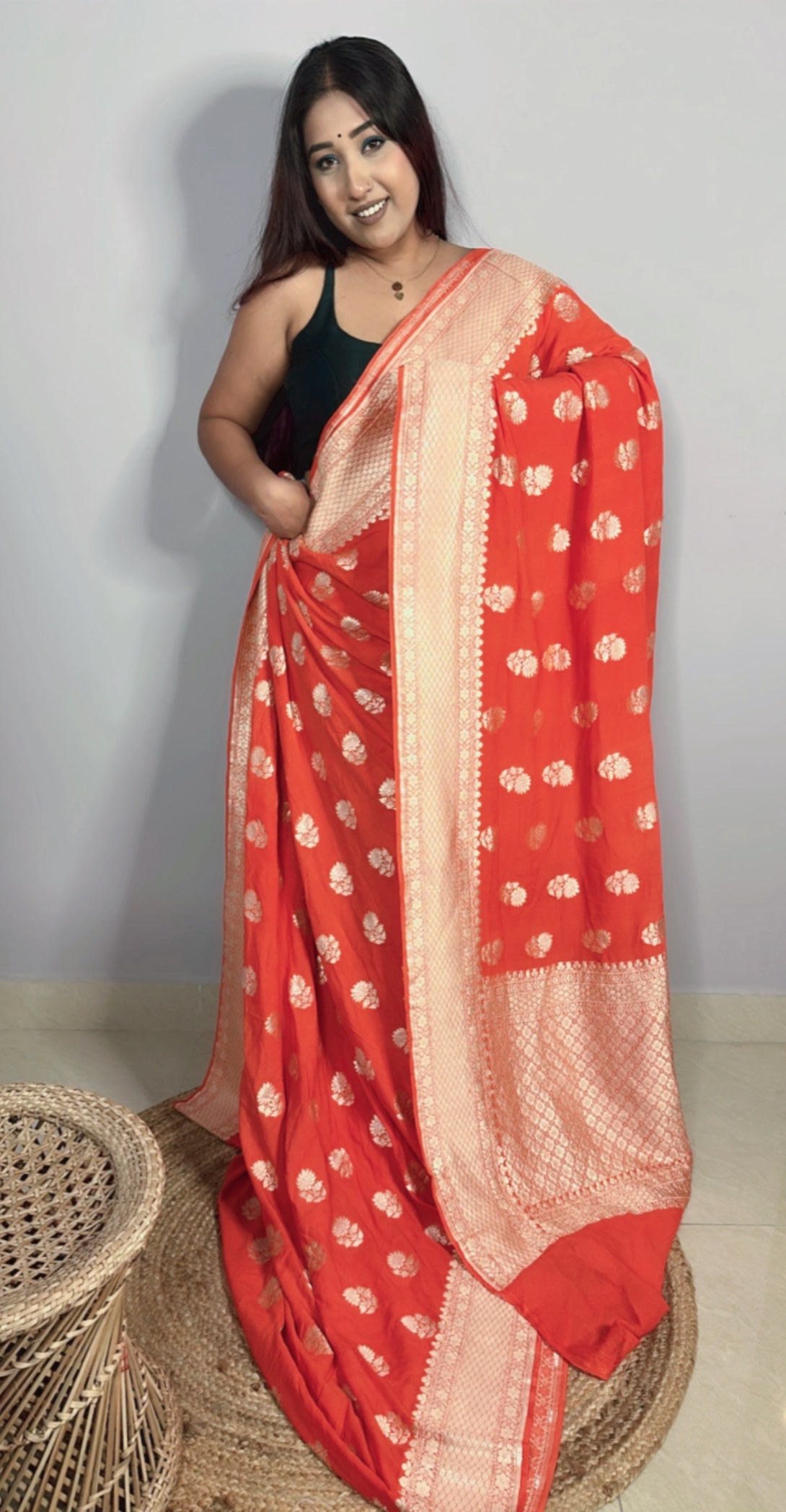 Pure Crepe Karwa Buta Saree