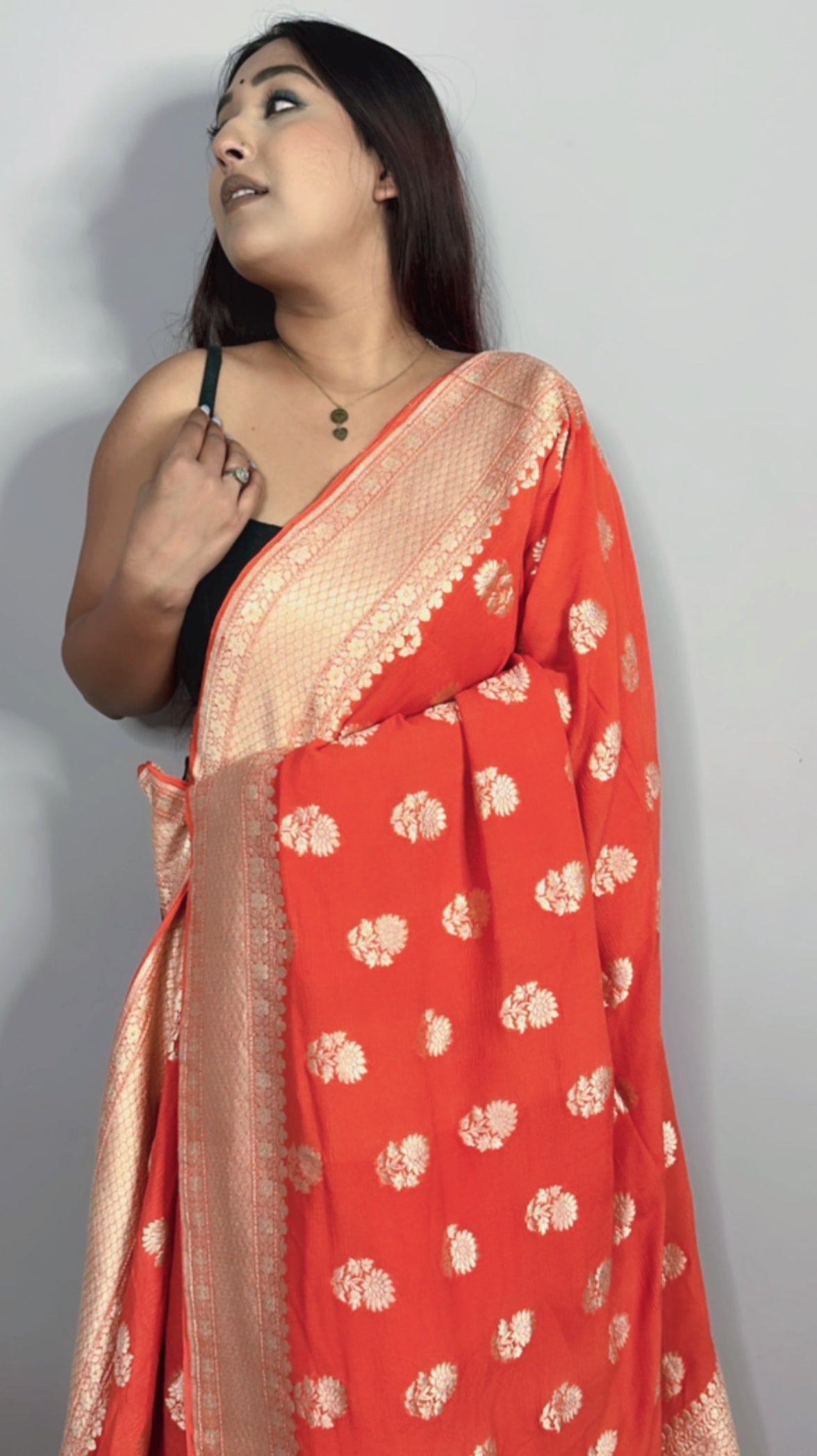 Pure Crepe Karwa Buta Saree