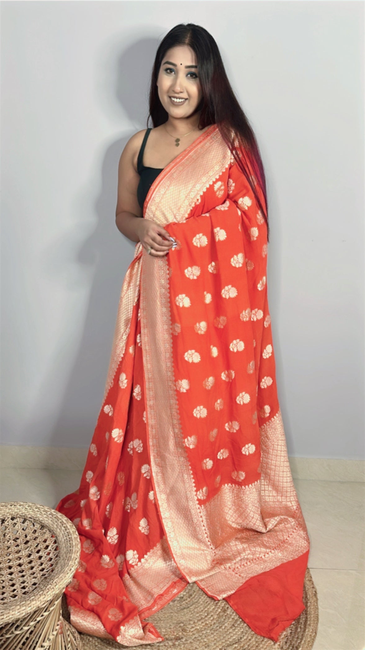 Pure Crepe Karwa Buta Saree