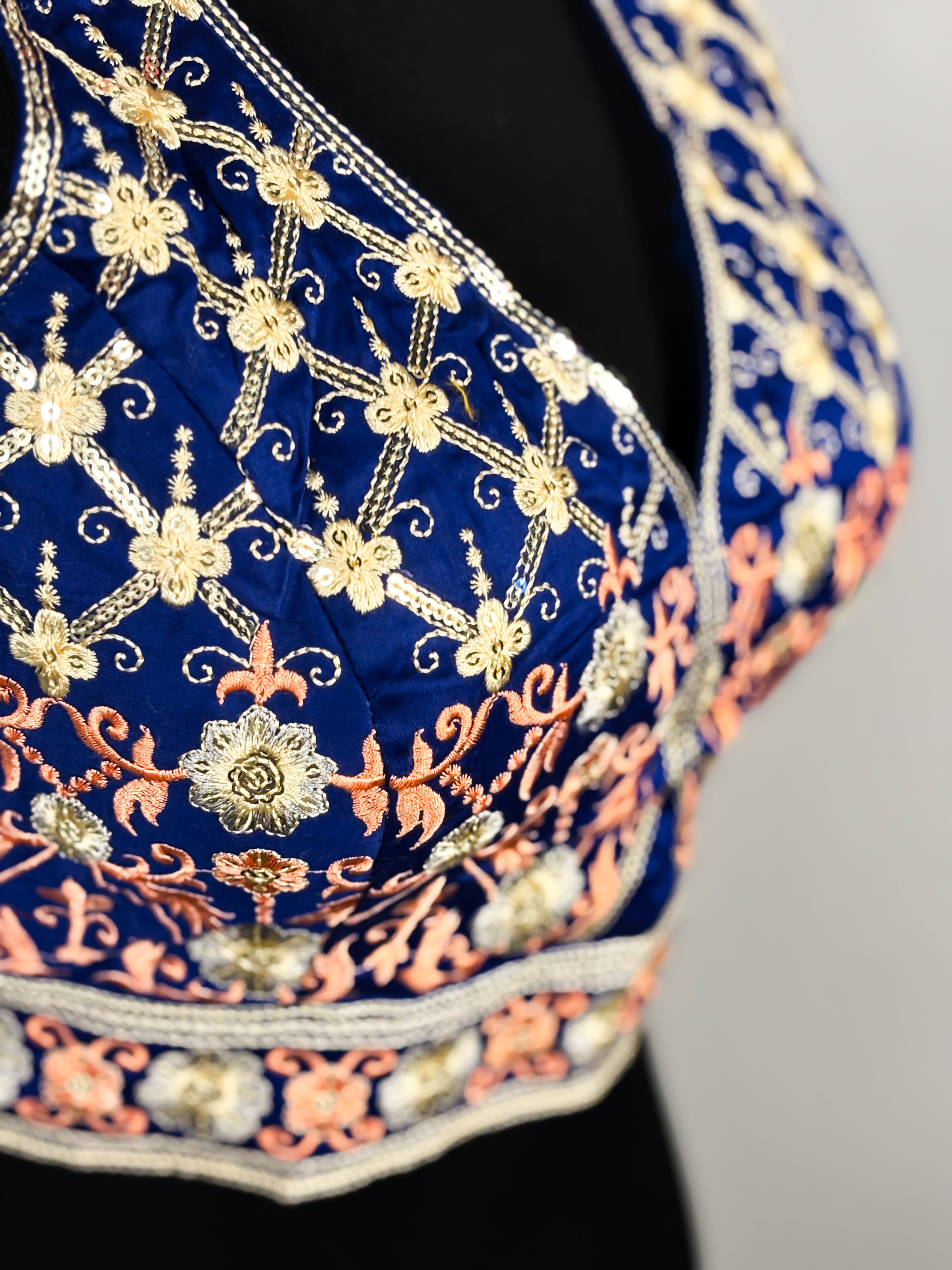 Blue Royal Cut Baelauj