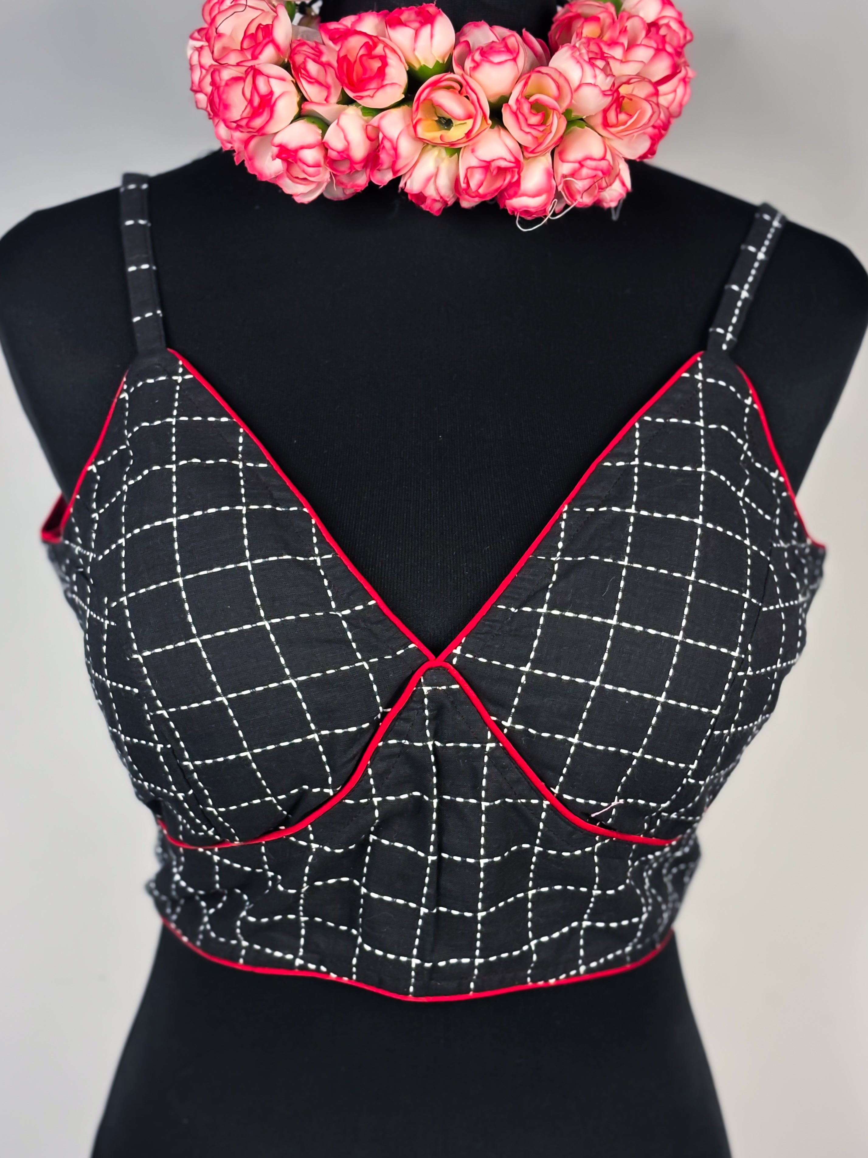 Bold Black Strappy Baelauj