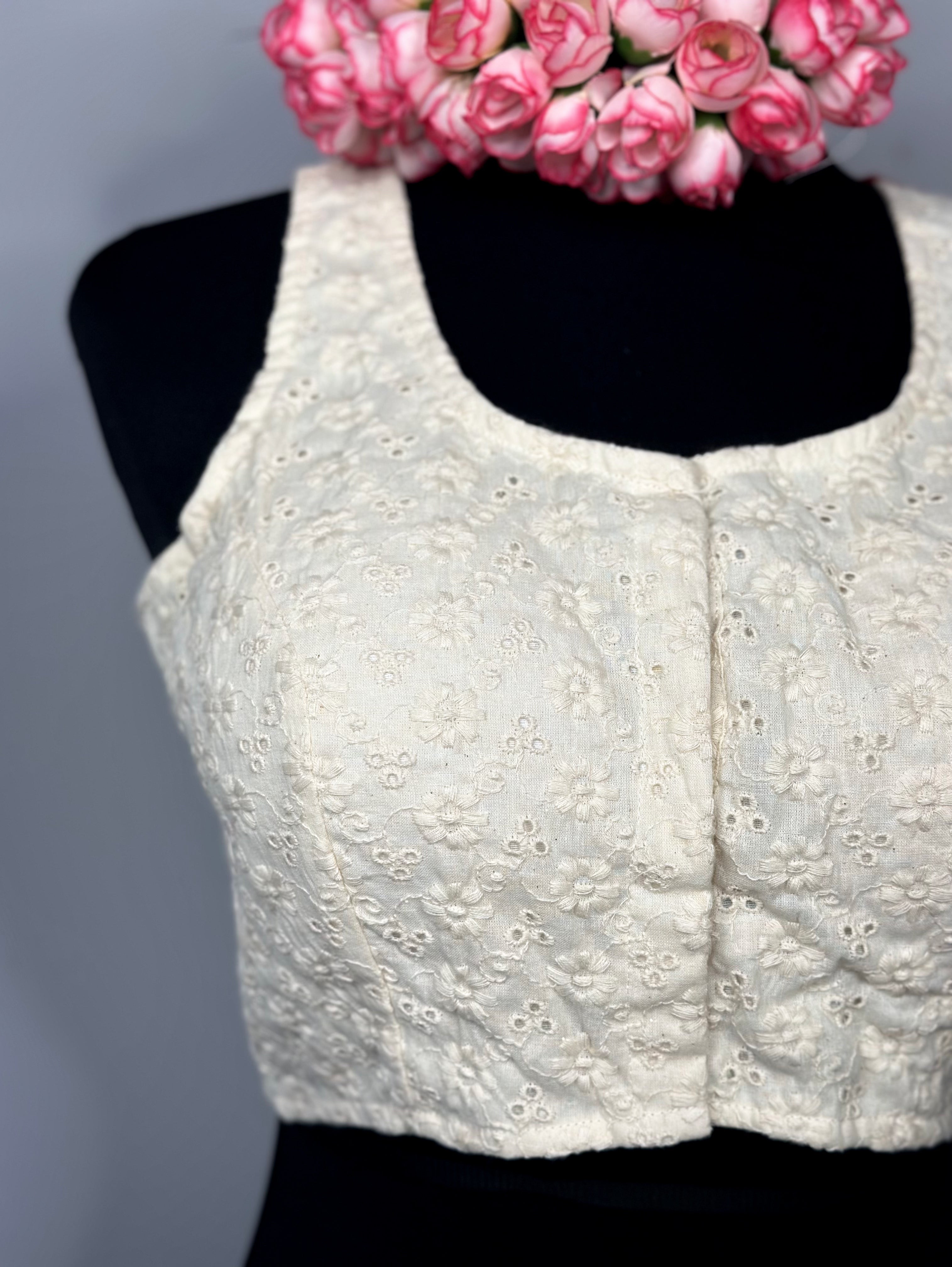 Hakoba Racer Embroidered Blouse